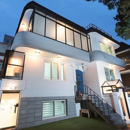 فندق Mono House Hongdae سيول المظهر الخارجي الصورة