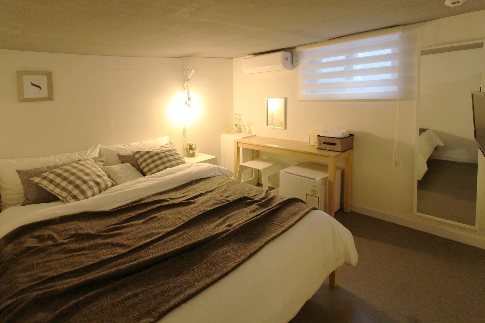 فندق Mono House Hongdae سيول المظهر الخارجي الصورة