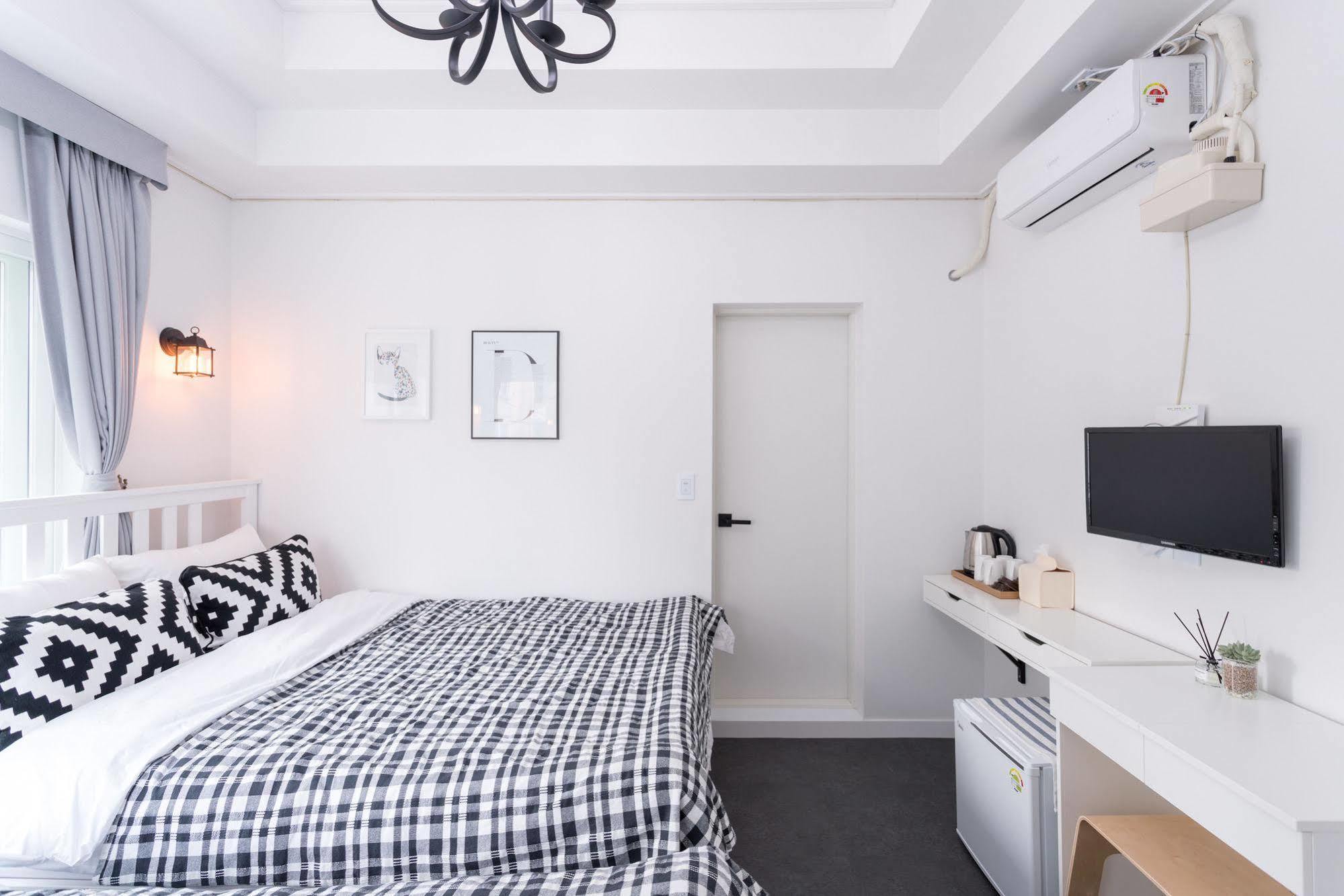 فندق Mono House Hongdae سيول المظهر الخارجي الصورة