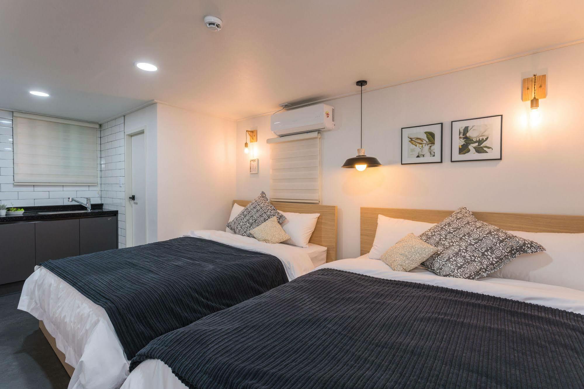 فندق Mono House Hongdae سيول المظهر الخارجي الصورة